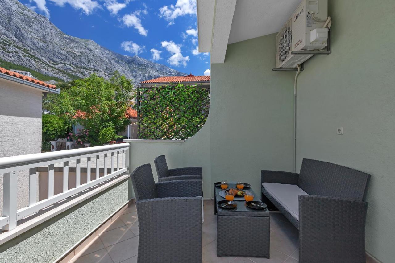 Apartmani Luna Baška Voda Екстериор снимка