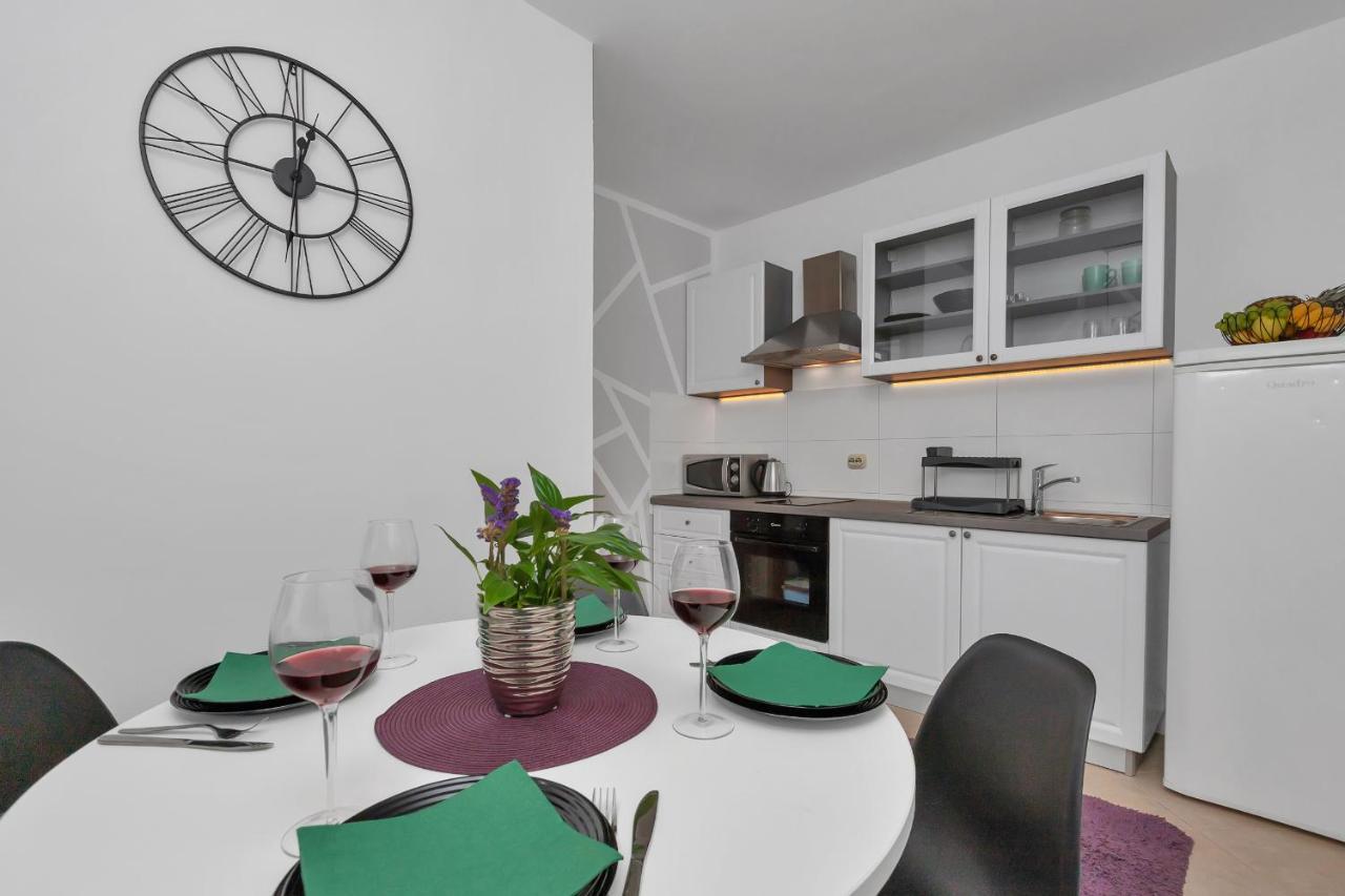 Apartmani Luna Baška Voda Екстериор снимка