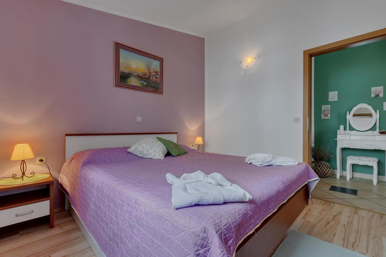 Apartmani Luna Baška Voda Екстериор снимка