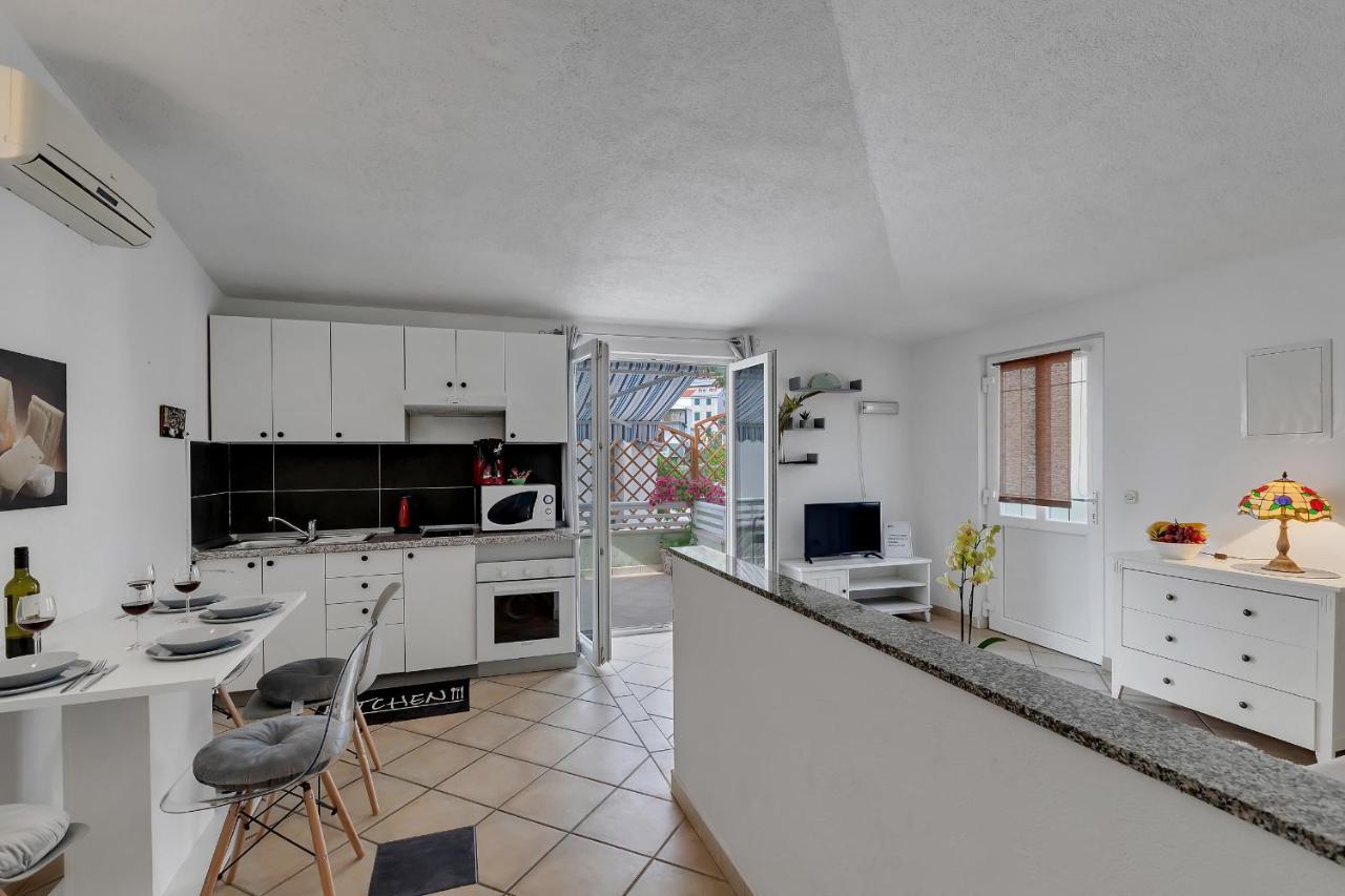 Apartmani Luna Baška Voda Екстериор снимка